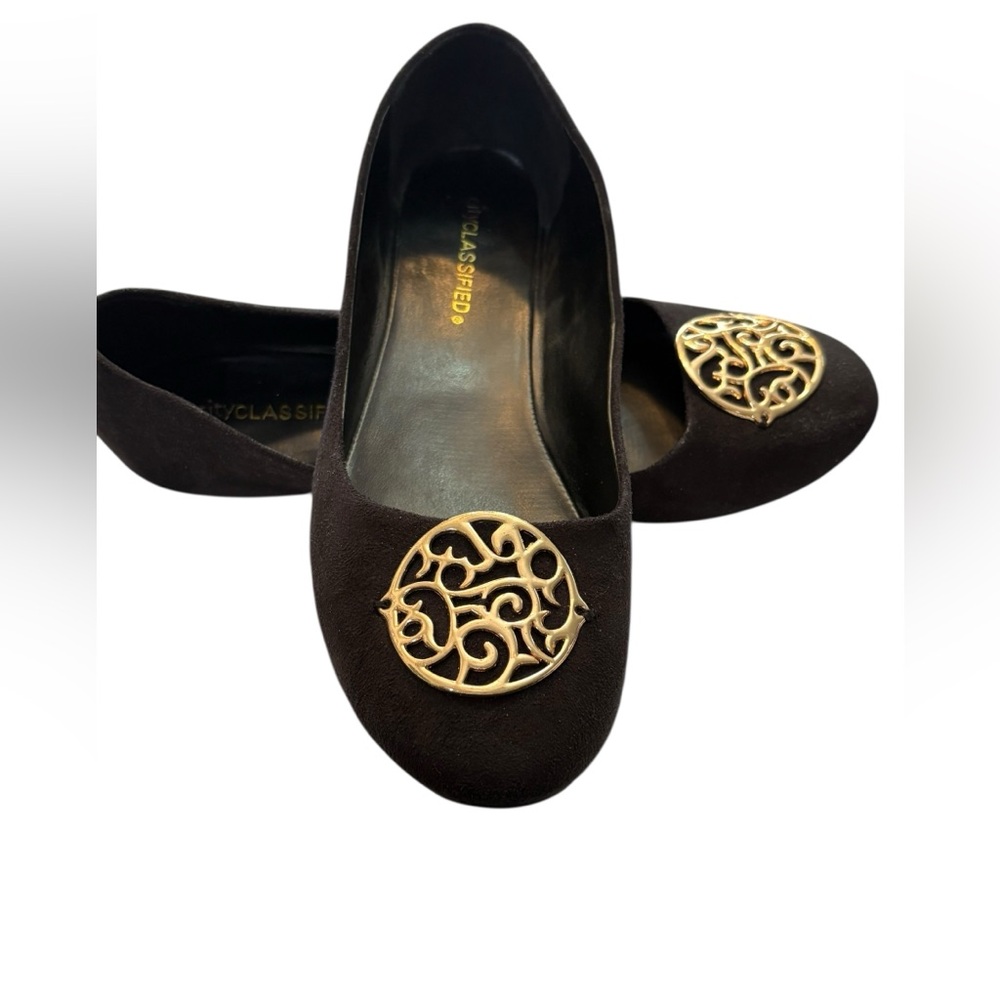 Cityclassified Women's Black Suede Flats with Gold‎ Detail